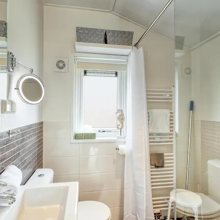 2 Bedroom Amazing In *